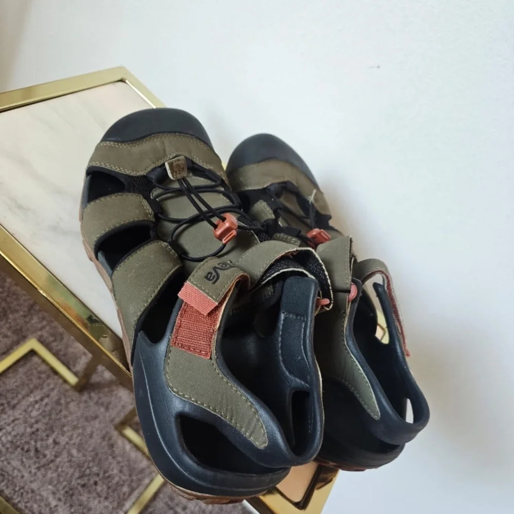 TEVA Men’s M Flintwood Dark Olive Sandals - 1118941 Size 13